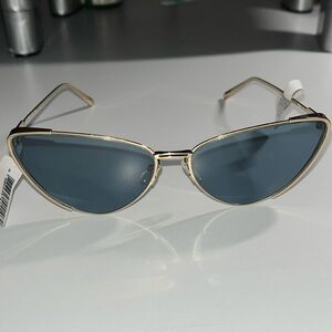 NWT Salvatore Ferragamo sunglasses cat shape